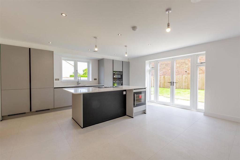 Living/Dining Kitchen
