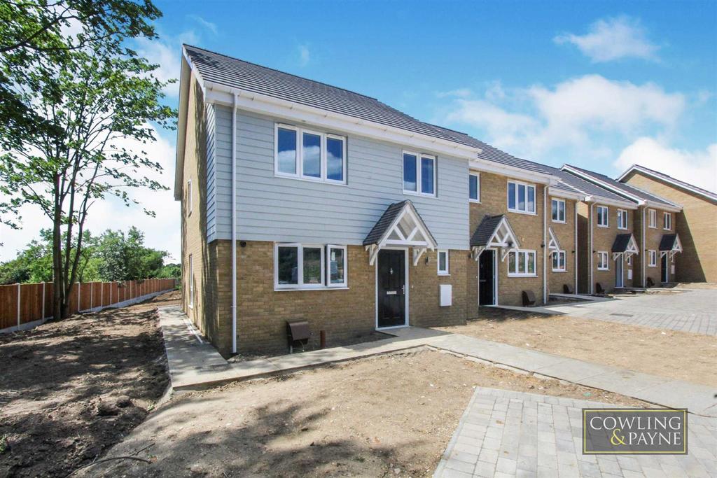 Tilbury Road, West Horndon 3 bed terraced house £385,000