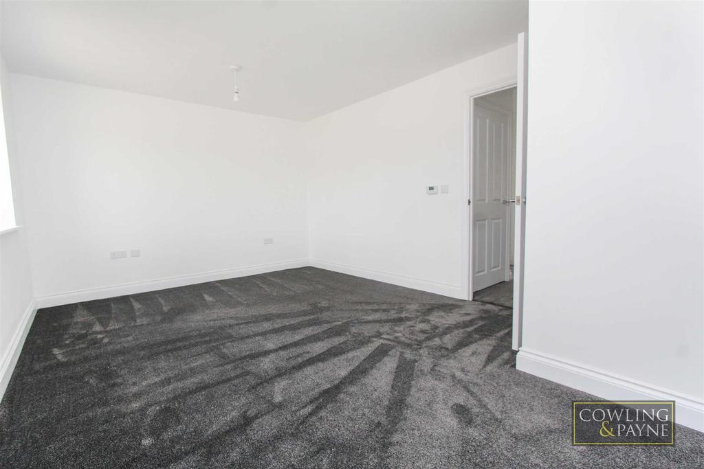 Tilbury Road, West Horndon 2 bed end of terrace house for sale £325,000