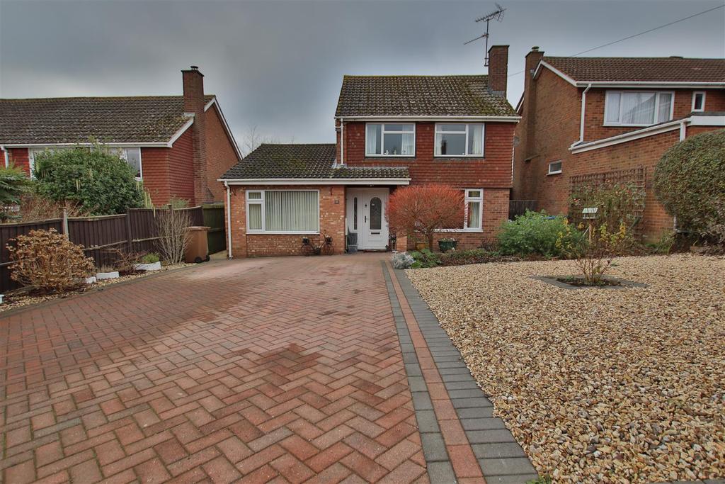 Arundel Road, Mitton, Tewkesbury 4 bed detached house £435,000