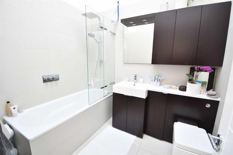 2 bedroom flat to rent, Durham Road, East Finchley