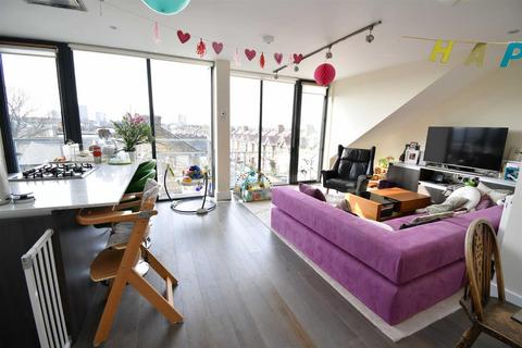 2 bedroom flat to rent, Durham Road, East Finchley