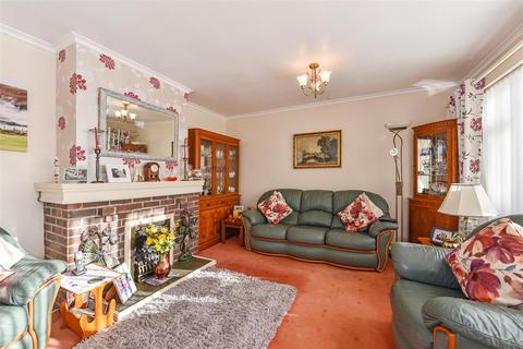 2 bedroom detached bungalow for sale - Wroxham Way, Felpham