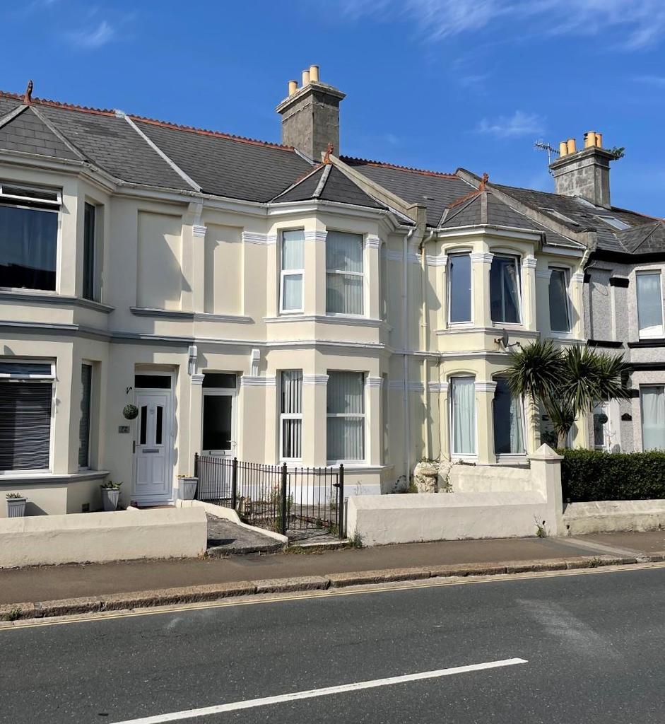 Antony Road, Torpoint 3 bed terraced house £200,000