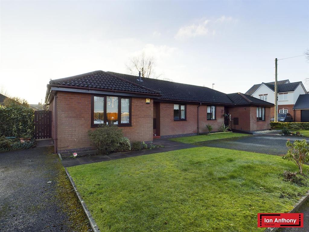 Beaumont Crescent, Aughton, Ormskirk 2 bed semidetached bungalow £