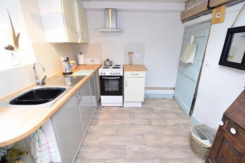 1 bedroom cottage to rent, Briestfield Road, Briestfield Dewsbury WF12