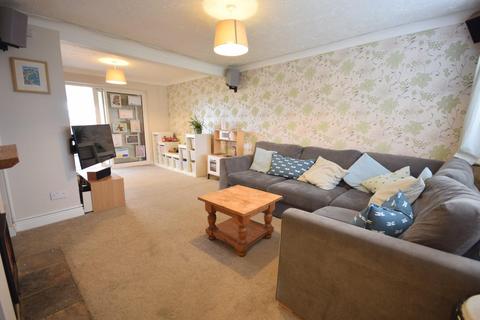 8 Desborough Road, Rushton, Kettering, NN14 1RG