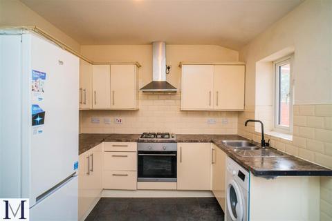 2 bedroom flat to rent - Vincent Road, Hounslow