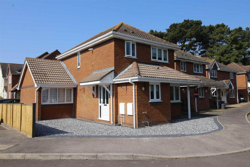 Glen Close, Barton on Sea 4 bed detached house £549,950