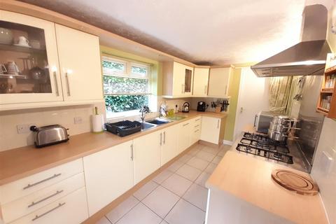 42 Elm Grove, Barnham, Bognor Regis, PO22 0HL