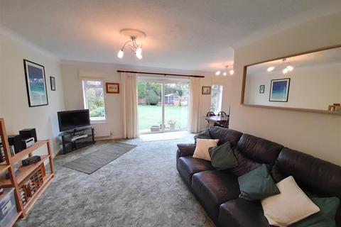 42 Elm Grove, Barnham, Bognor Regis, PO22 0HL