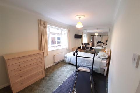 42 Elm Grove, Barnham, Bognor Regis, PO22 0HL