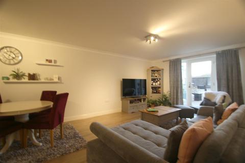 undefined, Ovaltine Drive, Kings Langley