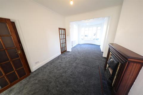 2 bedroom end of terrace house for sale - Westminster Avenue, Hull