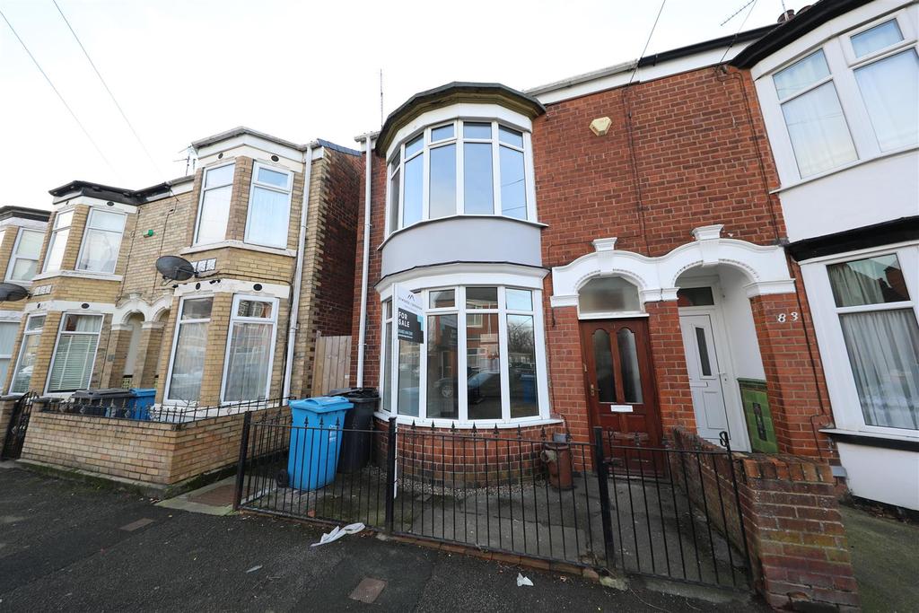 Westminster Avenue, Hull 2 bed end of terrace house £130,000