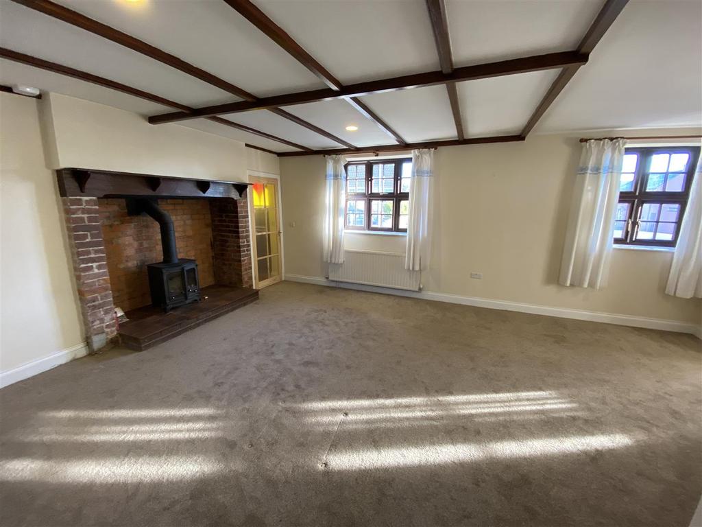 Sitting/Dining Room