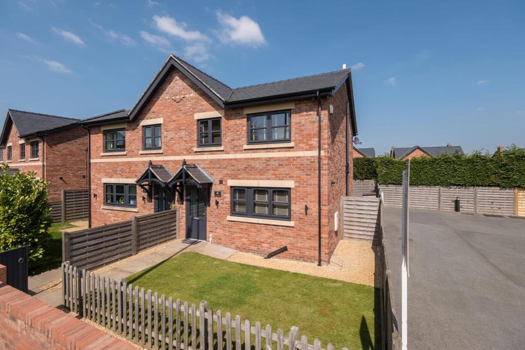 Tarporley Road, Duddon, Tarporley 3 bed semidetached house for sale