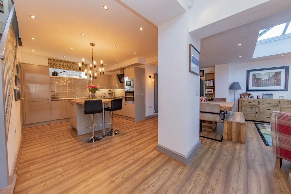 Hedley Street, Gosforth NE3 3 bed detached house £1,800 pcm (£415 pw)