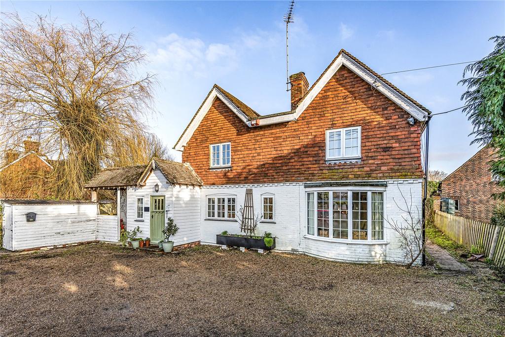 Alfold Bars, Loxwood, Billingshurst, RH14 4 bed detached house £850,000