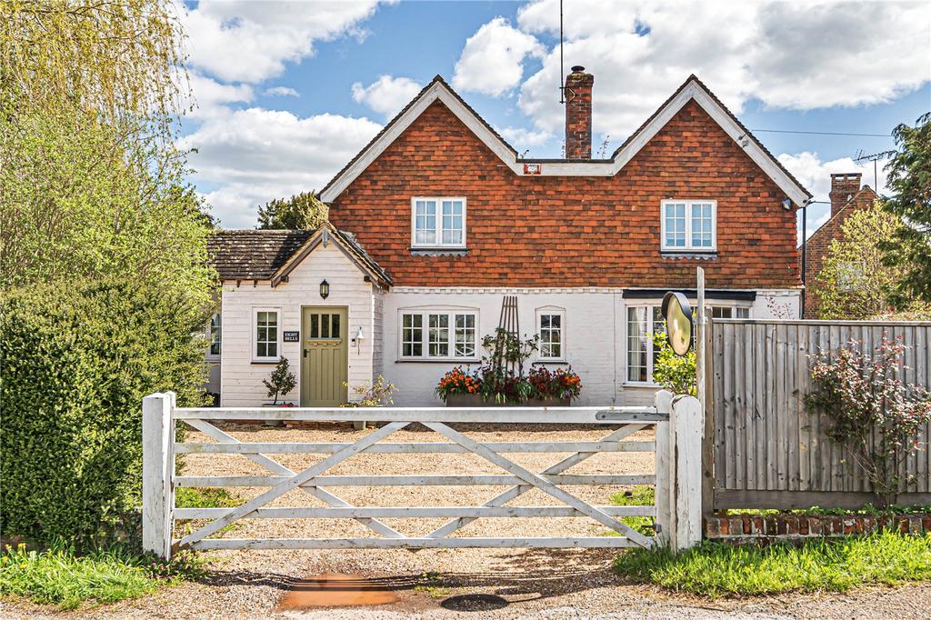 Alfold Bars, Loxwood, Billingshurst, RH14 4 bed detached house for sale
