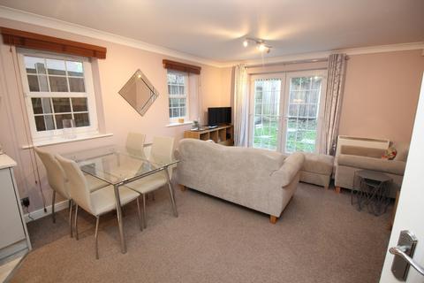 53 Chaplin Close, Salford, M6 8FW