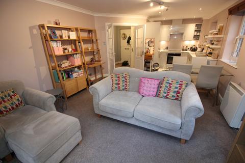 53 Chaplin Close, Salford, M6 8FW
