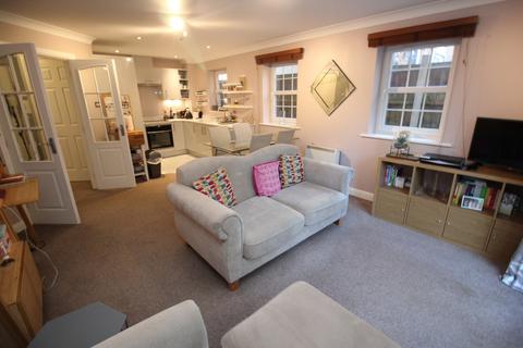 53 Chaplin Close, Salford, M6 8FW
