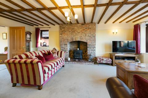6 bedroom detached house for sale - Keldspring Lane, Barmby Moor, York, North Yorkshire, yo42 4hw