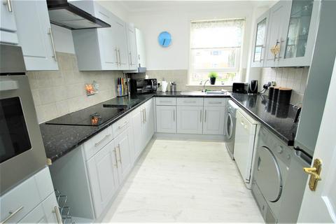 3 bedroom flat for sale - Huntly Drive, Coatbridge