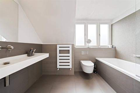 Flat D, 33 Redington Road, London, NW3 7QY