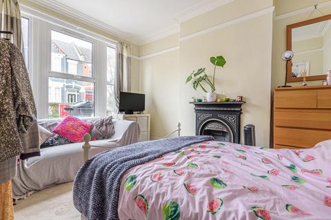 72 Ashbourne Road, Mitcham, CR4 2BA