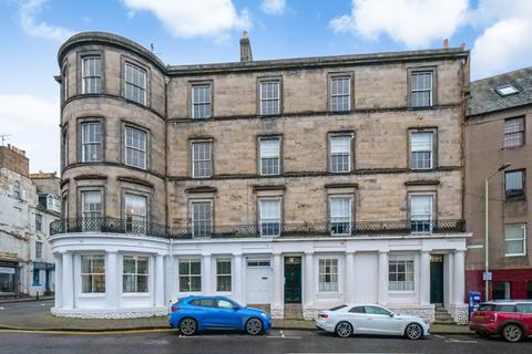 3 bedroom townhouse for sale - Charlotte Place, Perth PH1