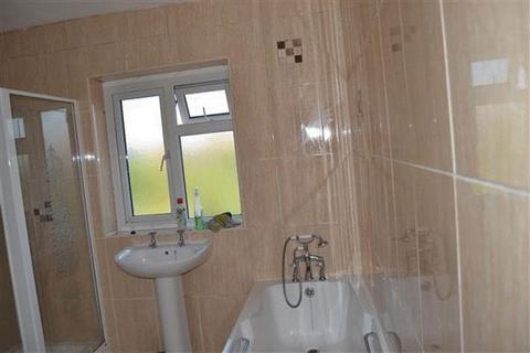 3 bedroom house to rent, St. Annes Road, Leeds LS6