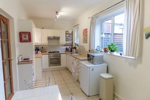3 bedroom terraced house to rent - Armstrong Terrace, Morpeth, Northumberland, NE61 1UP