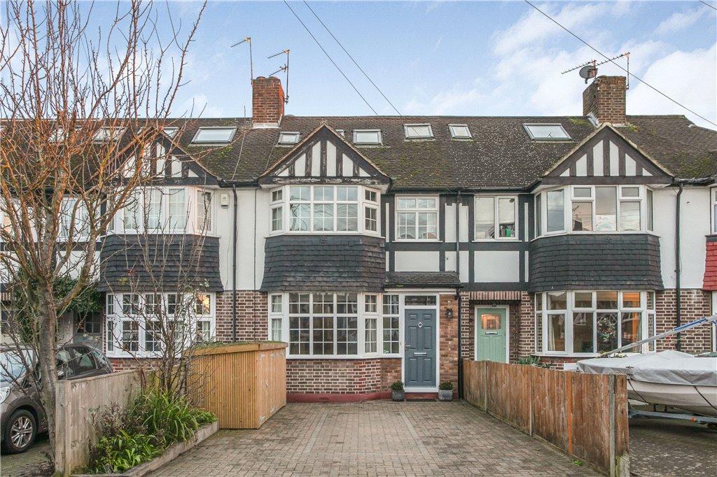 Lincoln Avenue, Twickenham, TW2 4 bed terraced house £725,000
