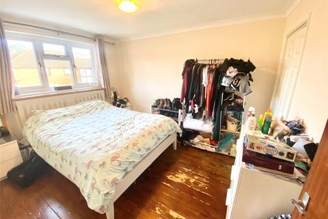 3 bedroom semi-detached house to rent - Tamar Way, Wokingham, Berkshire, RG41