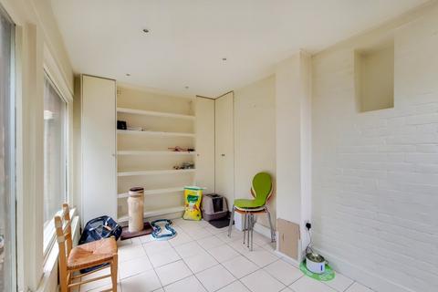 1 bedroom flat to rent, Foliot Street, Acton W12