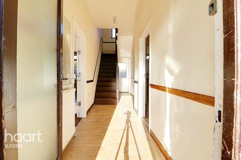 113 Albert Road, Ilford, IG1 1HS