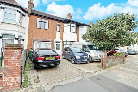 113 Albert Road, Ilford, IG1 1HS