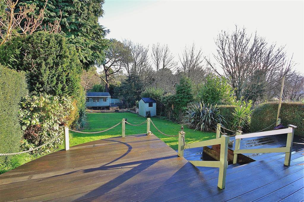 Alder Road, Parkstone, Poole 4 bed detached house £540,000