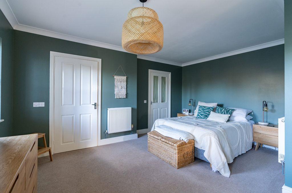Bedroom 1 (Double with Ensuite)