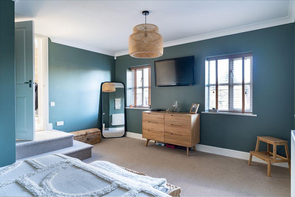 Bedroom 1 (Double with Ensuite)