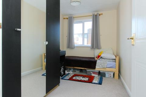 21 Bentall Place, Andover, SP10 2JA