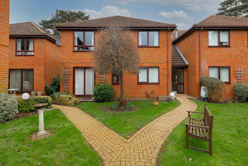 Ashtead Village 1 bed retirement property £295,000