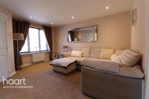 22 Sunliner Way, South Ockendon, RM15 5FS