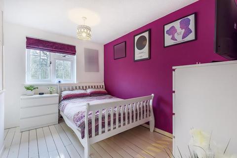 5 Alderwood, Chineham, Basingstoke, RG24 8TU