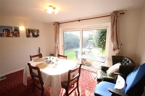 9 Edgewood Drive, Luton, LU2 8ER