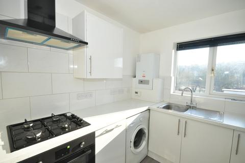 2 bedroom flat to rent - High Street Purley CR8