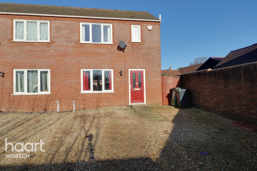 Church Road, Walpole St Peter 3 bed semidetached house £210,000