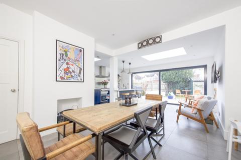 20 Grayham Road, New Malden, KT3 5HW